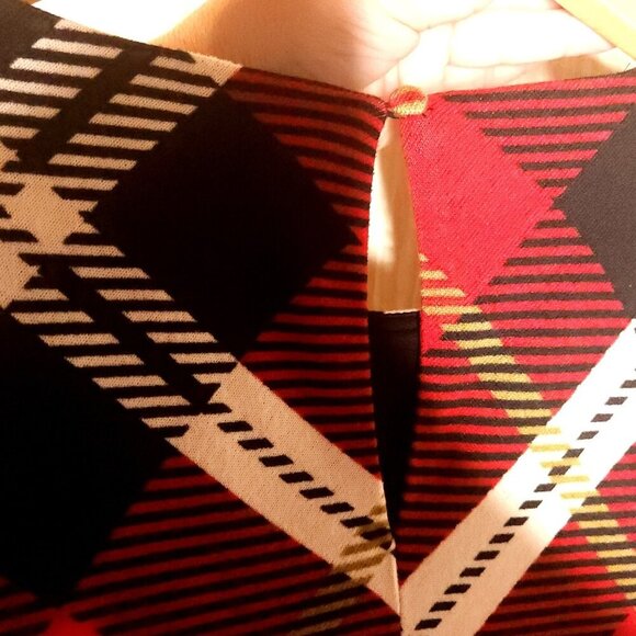 JH Womens New Plus Plaid Red Shift Dress - Picture 5 of 10